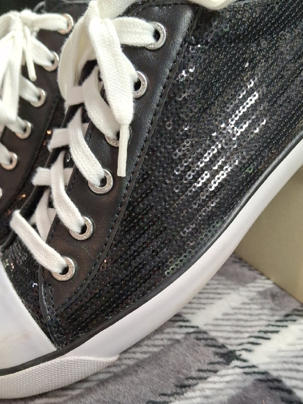 Vintage Coach Black and White Low-Top Sequin Sneakers - Picture 16 of 17